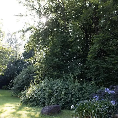 Villaflora Gaestehaus *