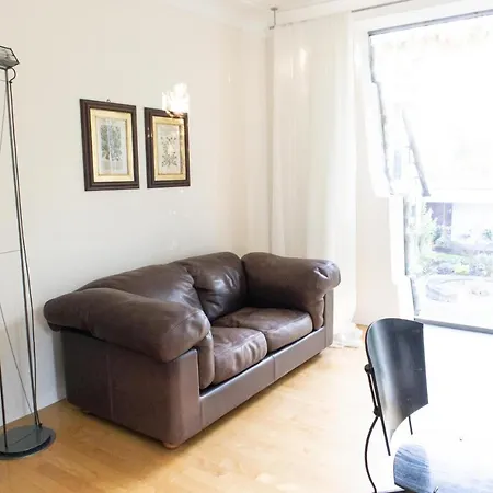 Villaflora Gaestehaus بيت ضيافة ريدلينغن
