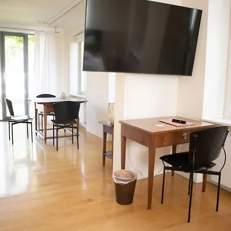 Villaflora Gaestehaus בית הארחה