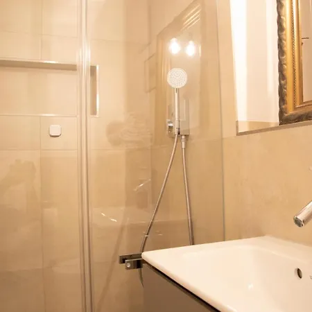 Villaflora Gaestehaus Πανσιόν