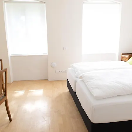 Villaflora Gaestehaus Guest house